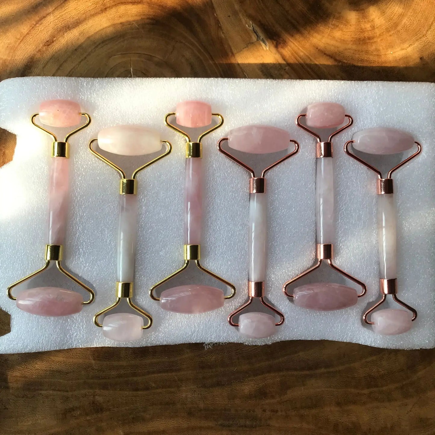 Rosenquarz-Gesichtsmassage-Set „Glow & Flow“ – Jade Roller & Gua Sha für strahlende Haut