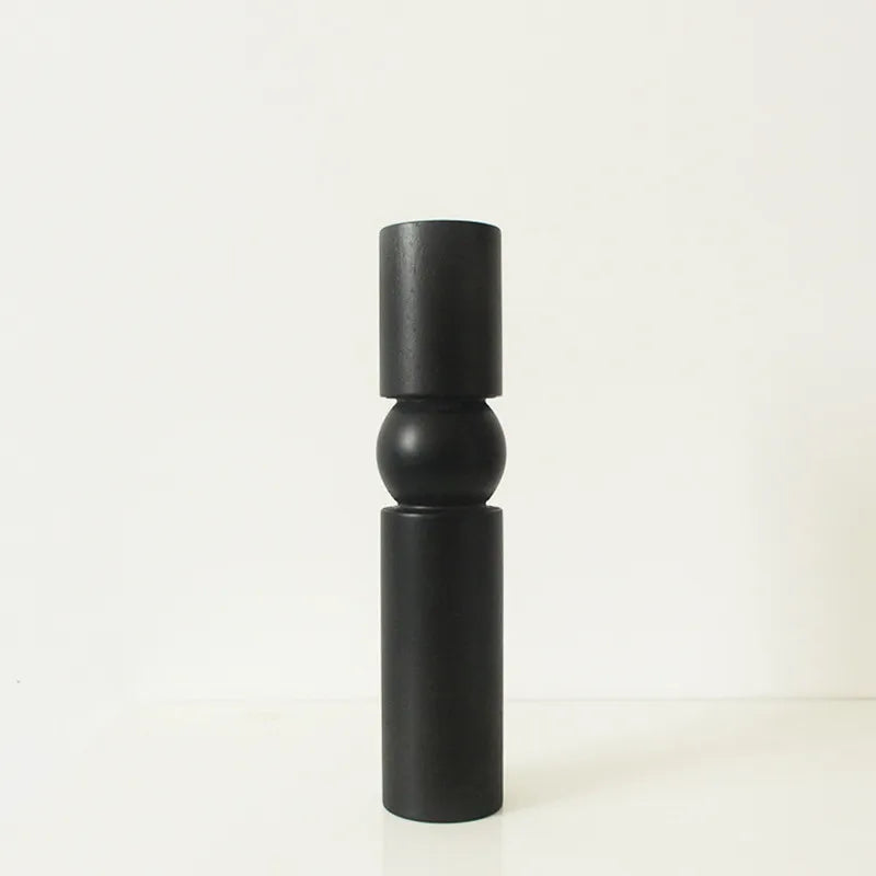 Italienischer Holz-Kerzenhalter im minimalistischen Design – Schwarze & weiße Deko-Candlesticks
