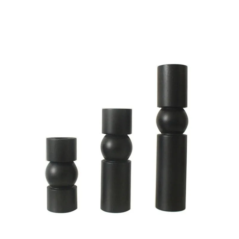 Italienischer Holz-Kerzenhalter im minimalistischen Design – Schwarze & weiße Deko-Candlesticks