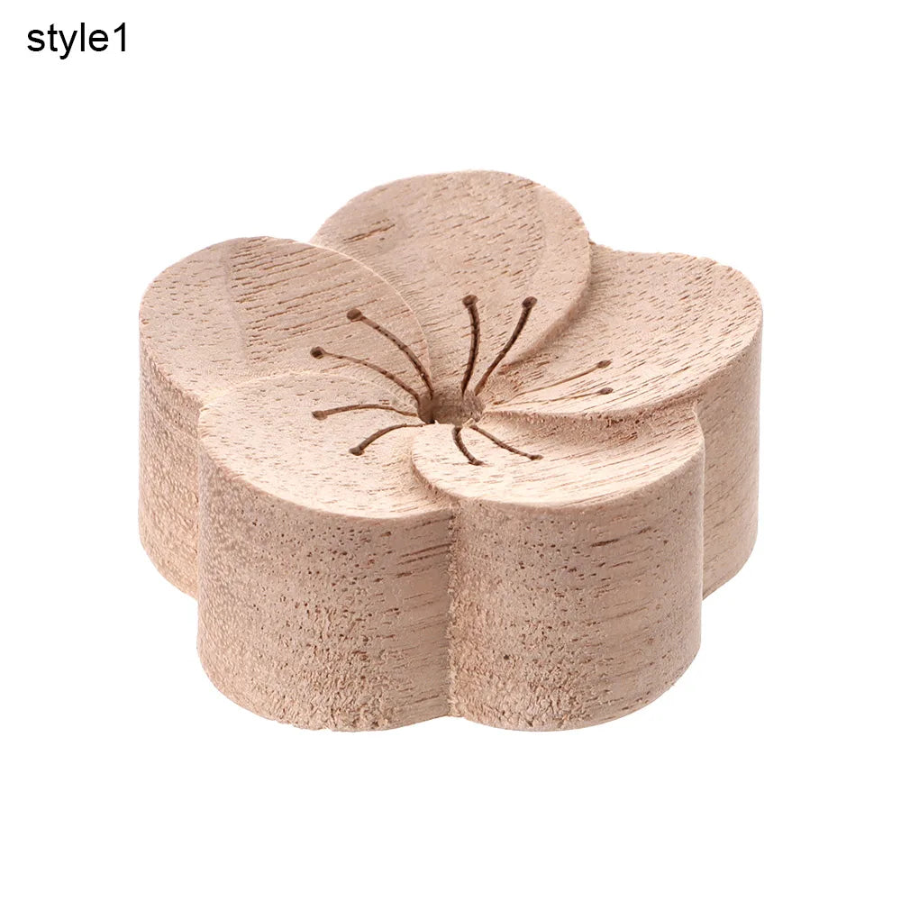 Holz-Duftstein „Silent Bloom“ – Aromatherapie-Diffusor in Blumenform für Zuhause & Auto